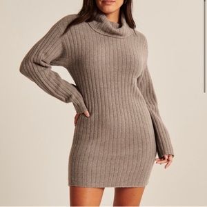 Easy-Fitting Turtleneck Sweater Dress